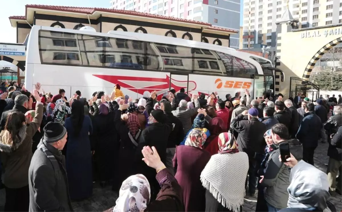 Umreciler Dualarla Kutsal Topraklara Uğurlandı