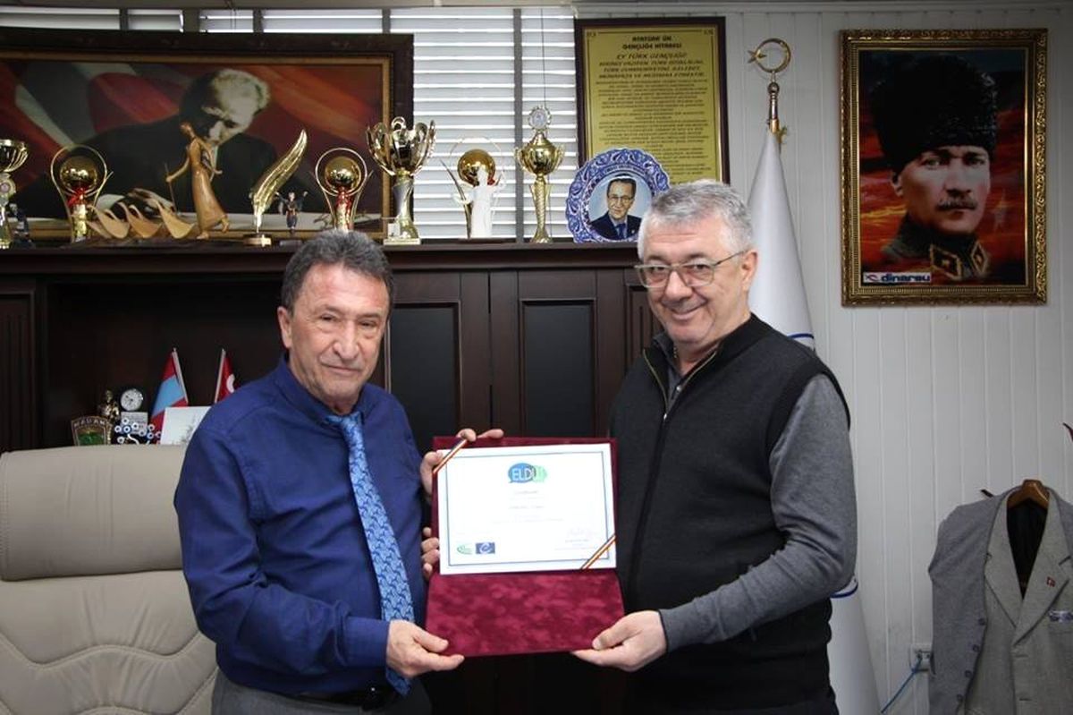 12 Yıldız Ödülü Saka\'ya Teslim Edildi