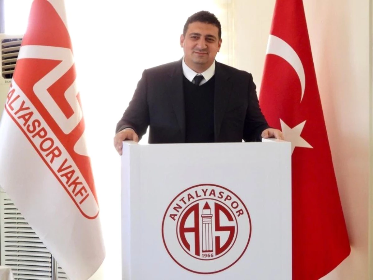 Antalyaspor Vakfı\'nın Yeni Başkanı Ali Şafak Öztürk Oldu