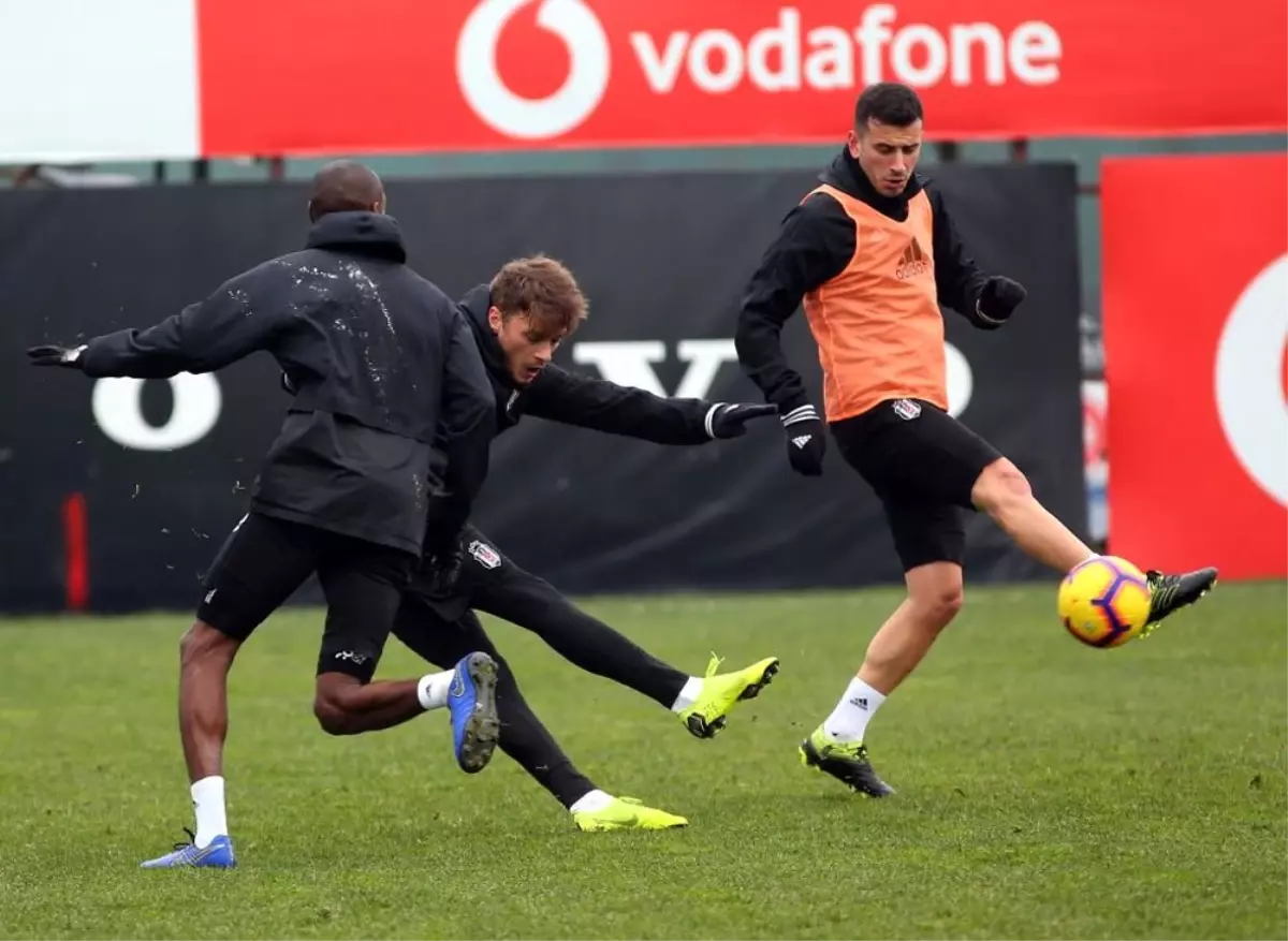 Beşiktaş Taktik ve Kondisyon Çalıştı