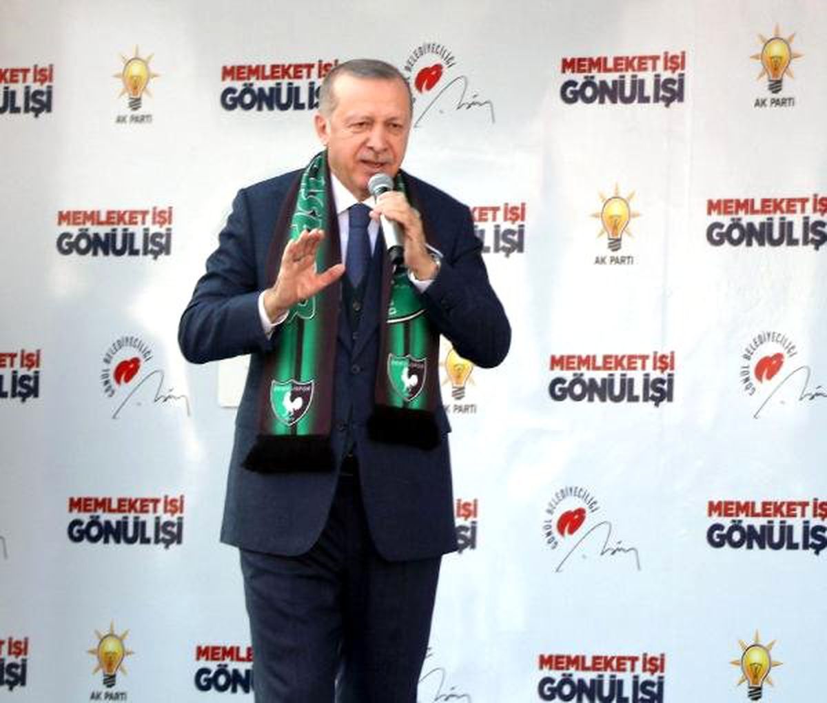 Erdoğan: Benim Milletim, PKK\'nın Desteklediği Adaya Oyunu Verir mi ?