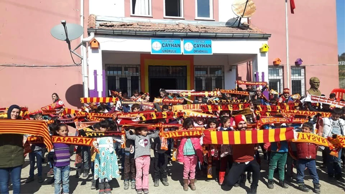 Galatasaray Spor Kulübü\'nden Köy Okuluna Anlamlı Yardım