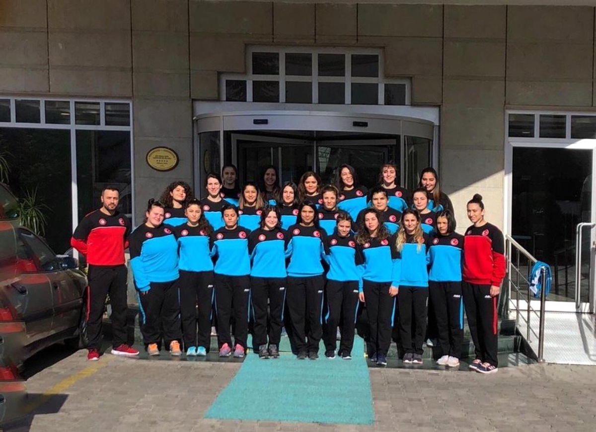 Genç Kadınlar Kızılcahamam\'da Kuvvetleniyor