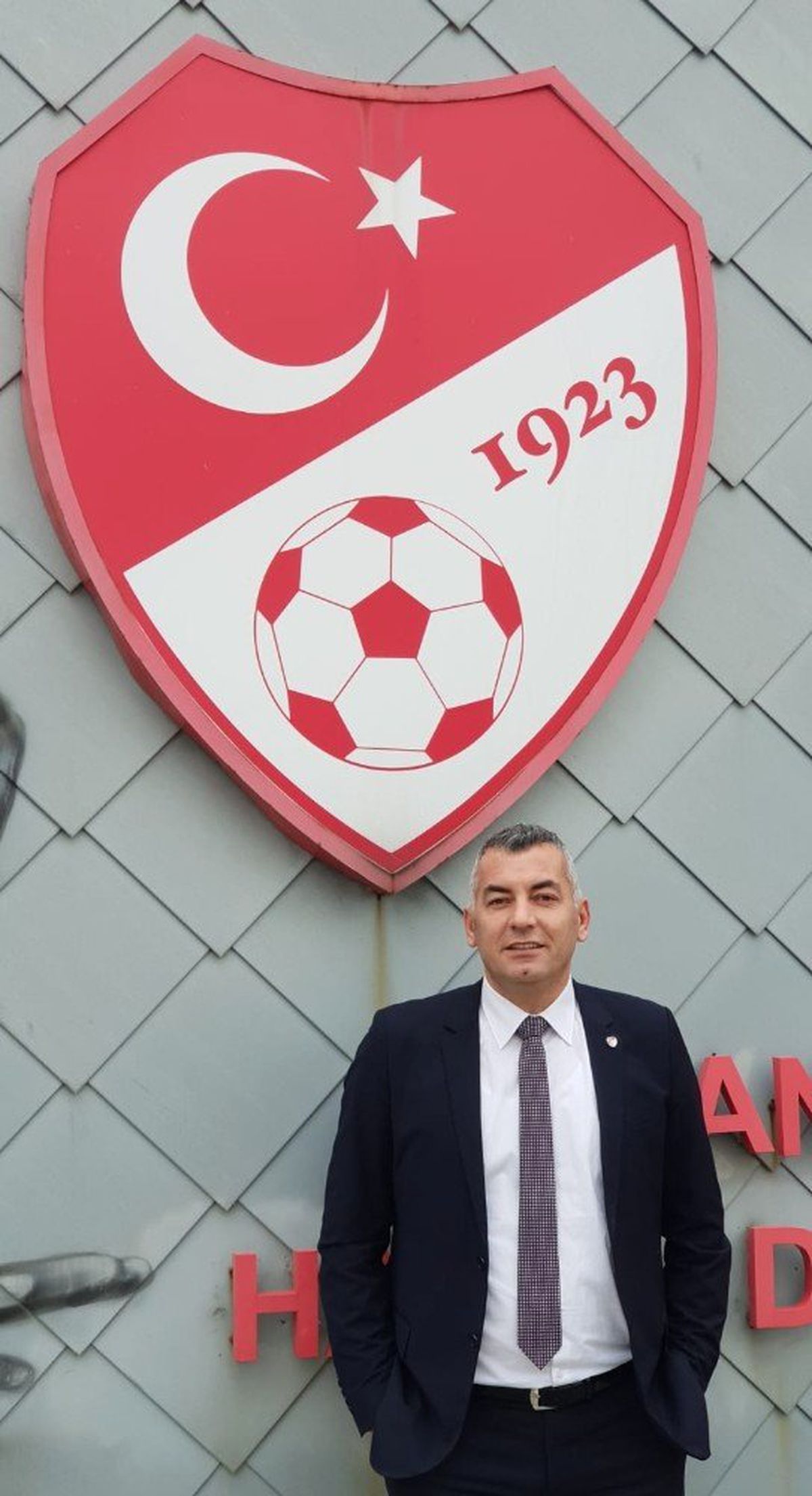 Hakan Sivriservi\'ye Mhk\'da Yeni Görev