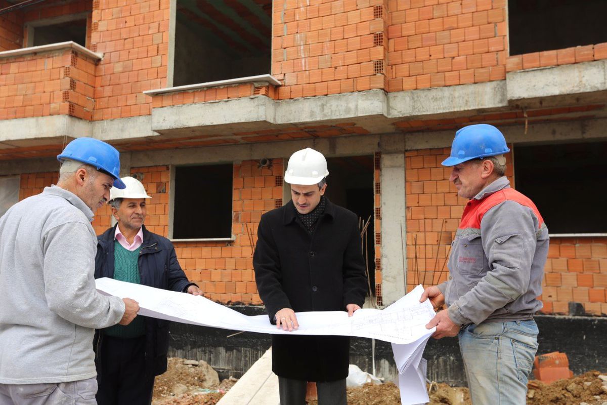 İnşaata Gitti, İşçilerle Kahvaltı Yaptı