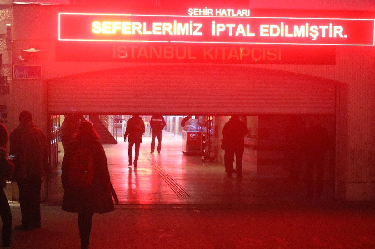 İstanbul\'da Deniz Ulaşımına Sis Engeli