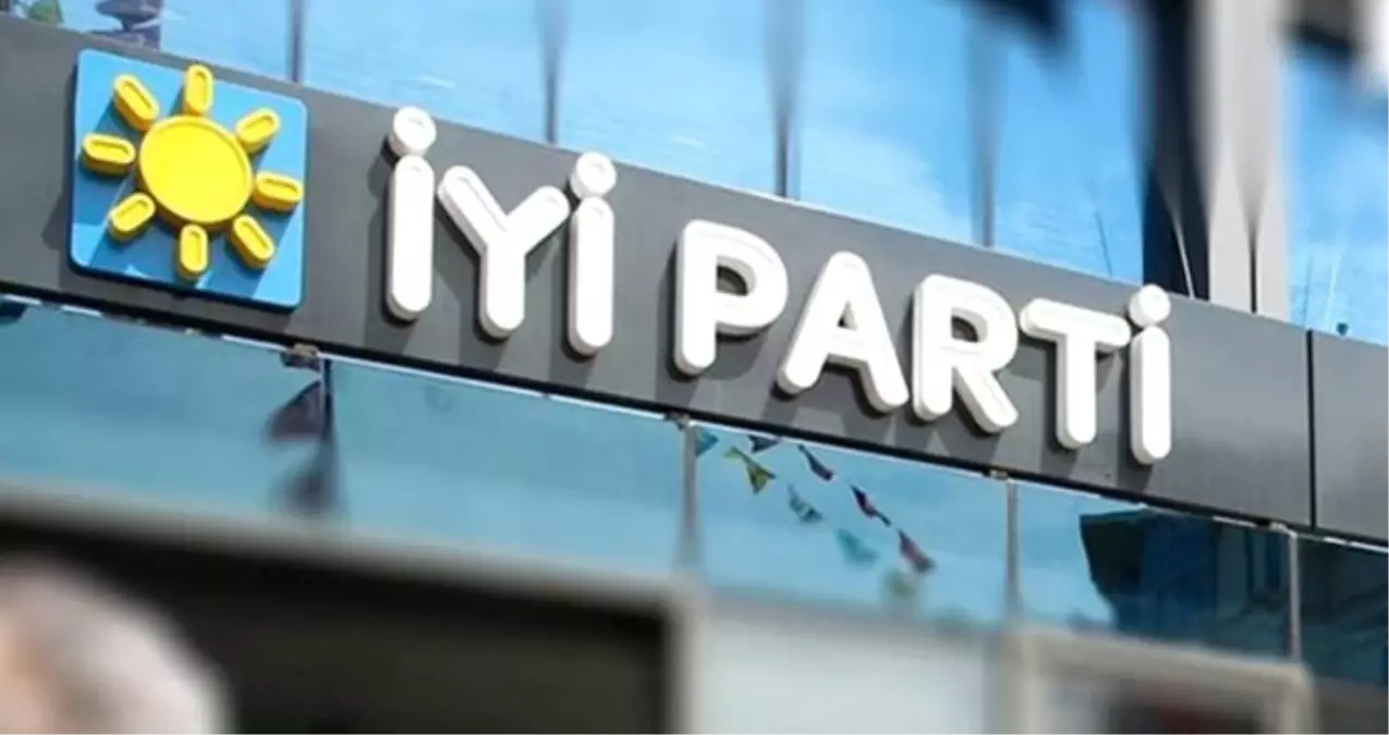 İYİ Parti\'den İstifa Eden 874 Kişi AK Parti\'ye Geçti