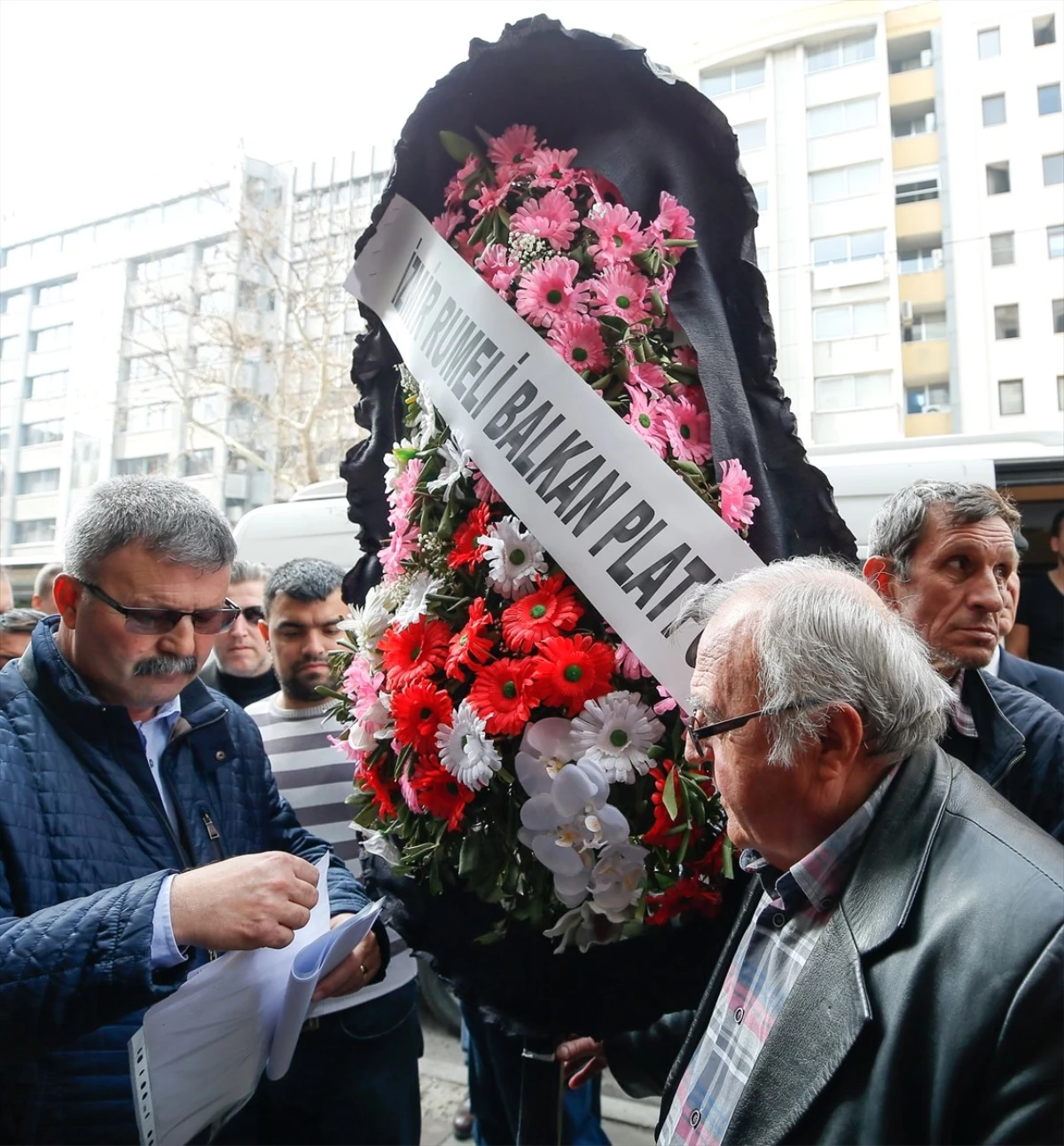 İzmir Rumeli Balkan Platformundan CHP\'ye Protesto