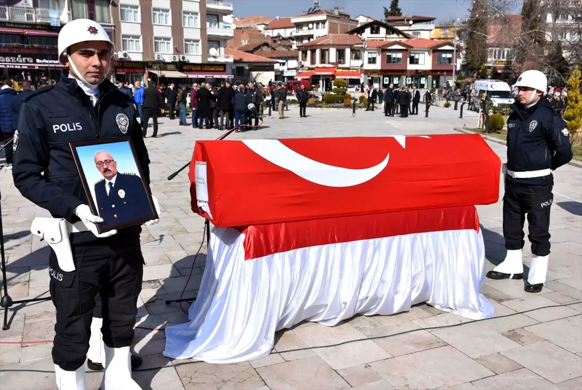 Polis Başmüfettişi Lütfullah Uğur Pekcan Son Yolculuğuna Uğurlandı