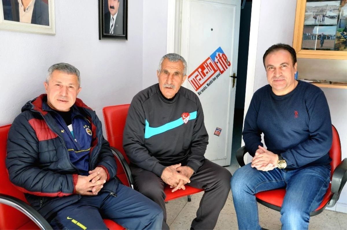 70 Yaşındaki Futbolcudan İha\'ya Ziyaret