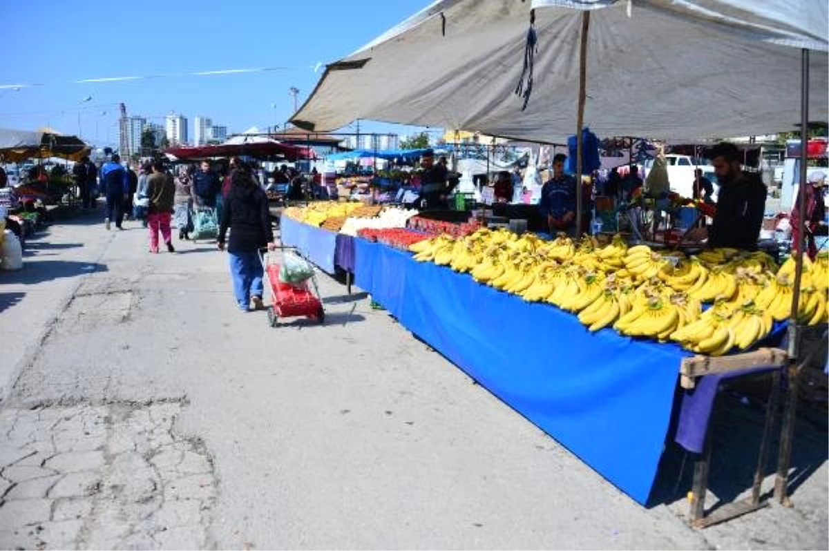 Adana\'da Tanzim Satış İlgi Gördü, Pazar Yeri Tenhalaştı