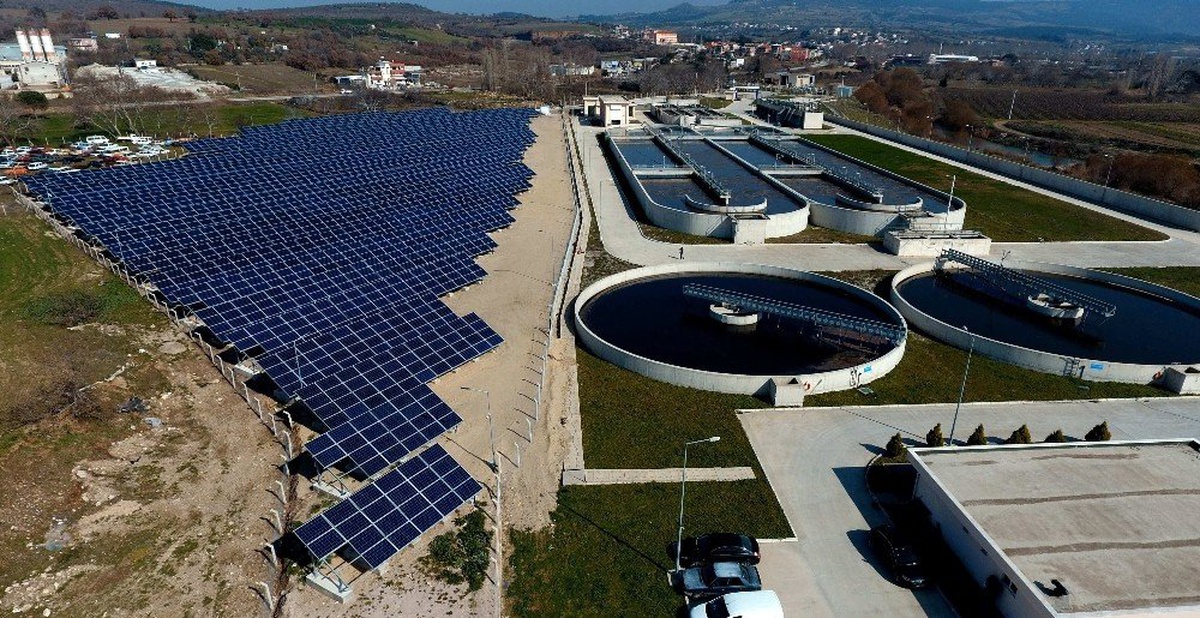 Çanakkale Belediyesi Şebeke Bağlantılı Güneş Enerjisi Santrali\'ni Hizmete Sundu
