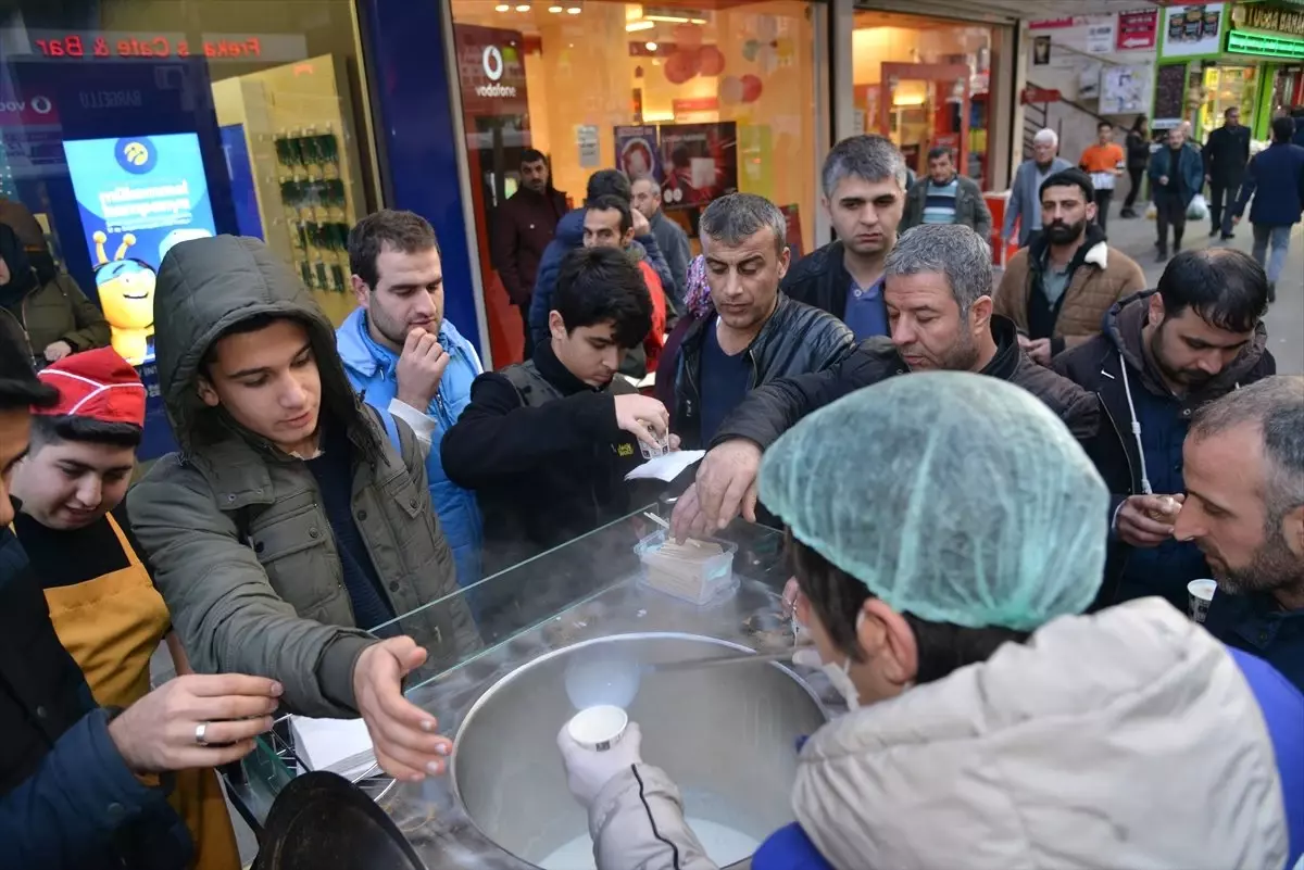 Diyarbakır Büyükşehir Belediyesinden, Sıcak Çorba ve Salep