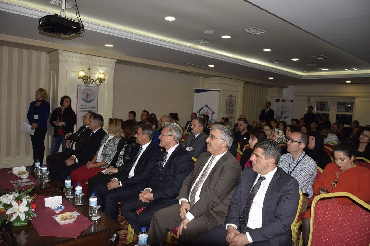 Erasmus Projesi ile Yaşlılar Bilgisayar Kullanmayı Öğrenecek