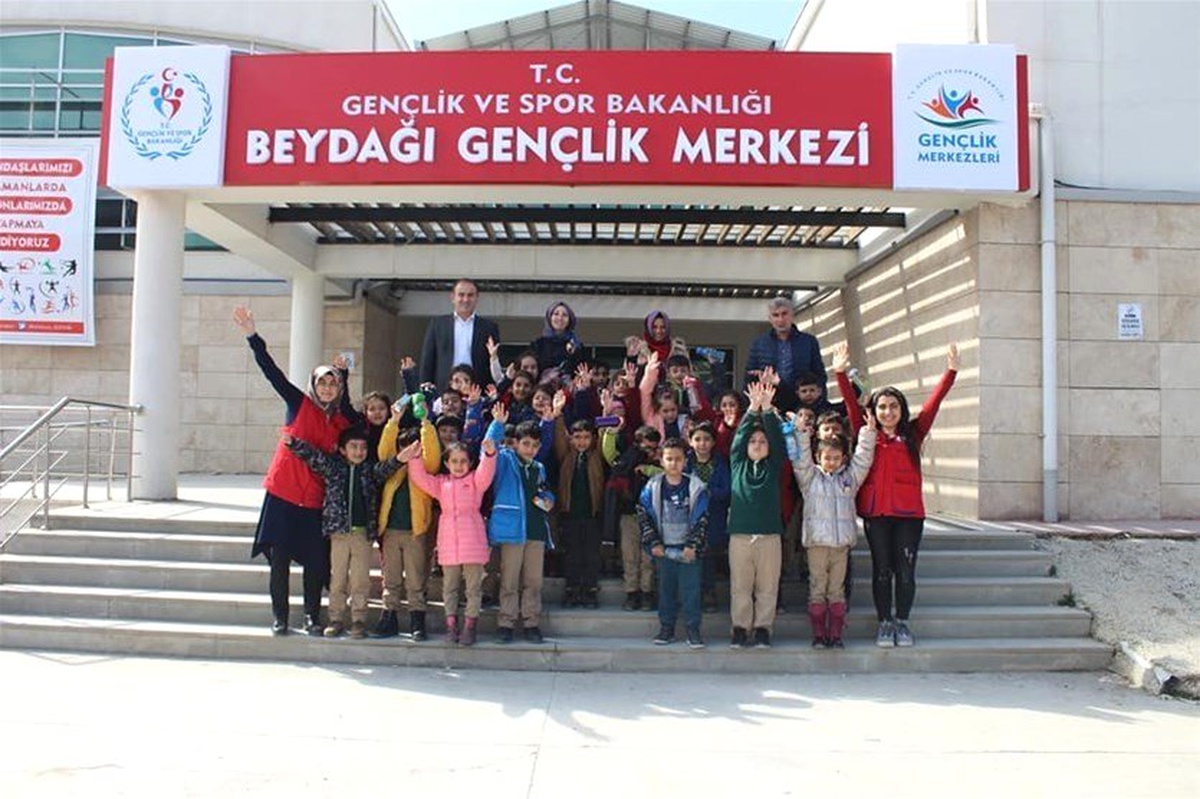 Gençlik ve Spor İl Müdürlüğü\'nden \'Merkezim Her Yerde\' Projesi