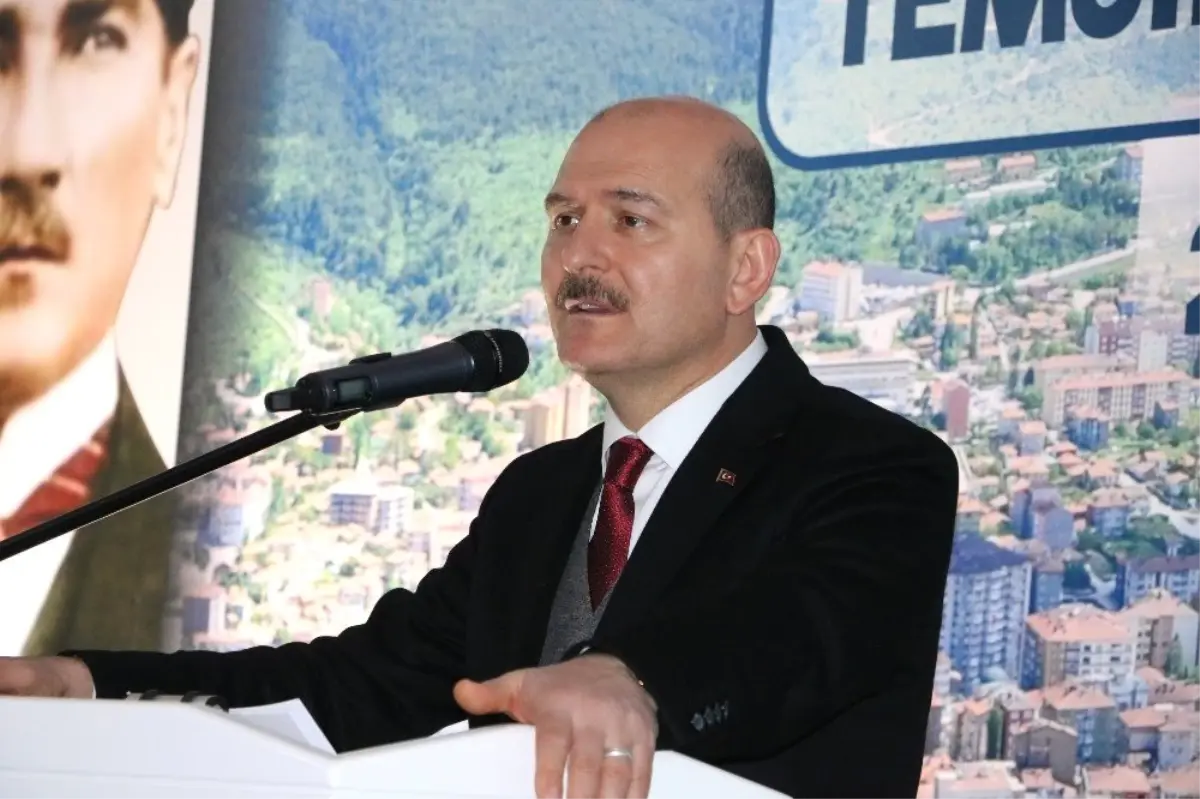 İçişleri Bakanı Soylu: "Polisime Taciz İftirası Atıyorlar"