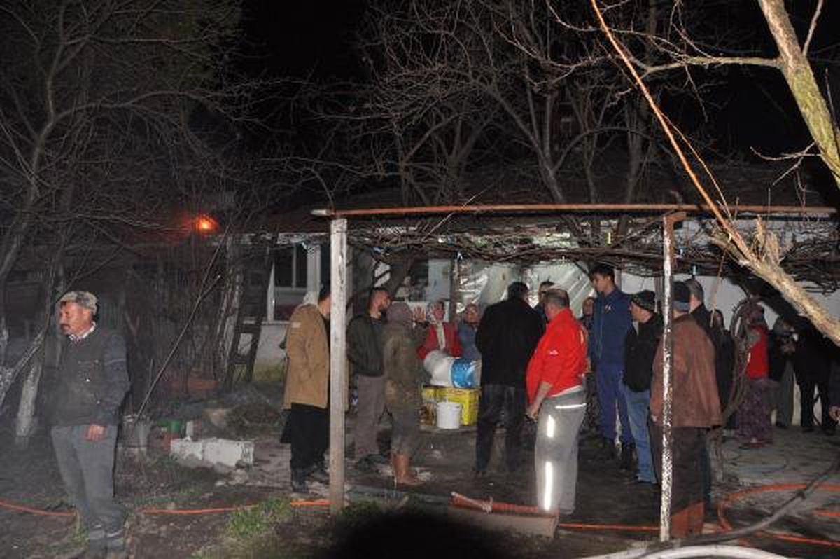 Kerpiç Fırından Sıçrayan Alevler Yangın Çıkardı