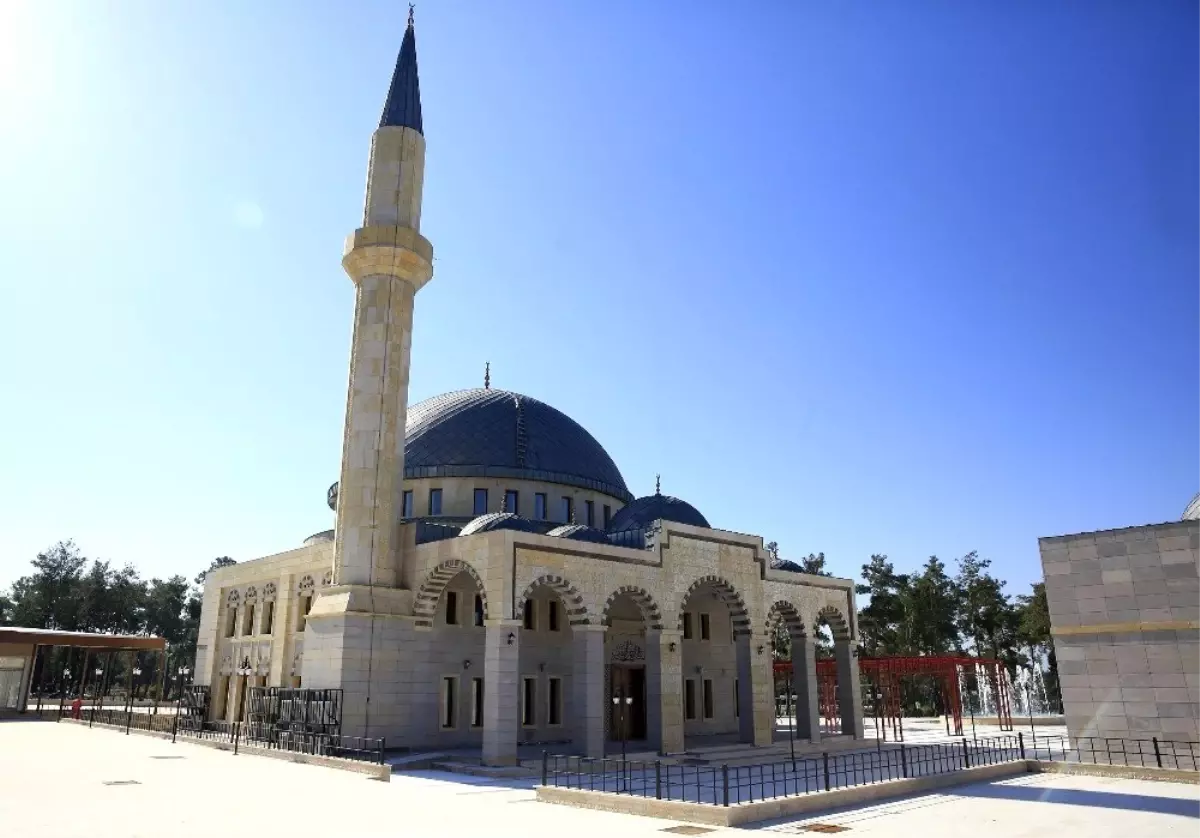 Kurşunlu Cami ve Kent Mezarlığı Projesi Tamamlandı