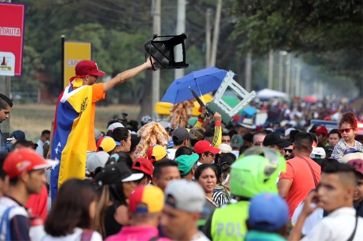 Maduro Yanlısı ve Karşıtı Konserlere Saatler Kaldı