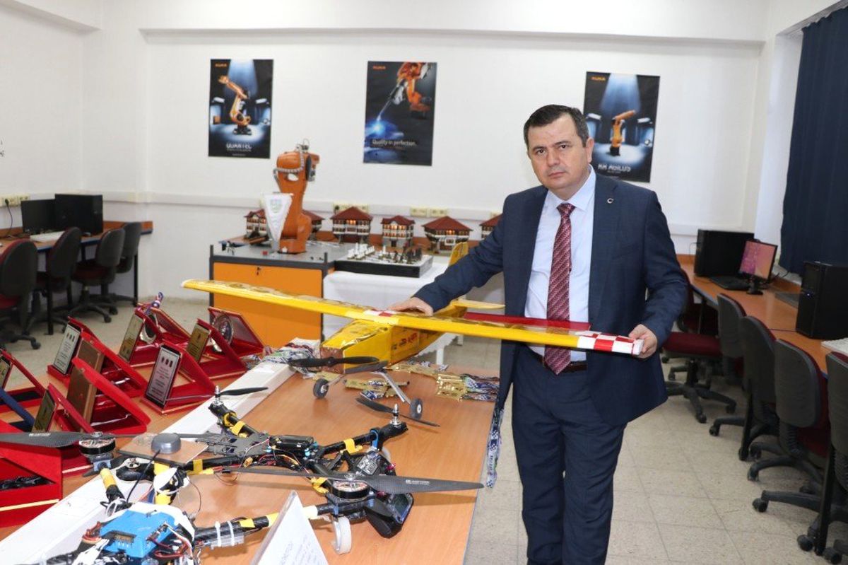 Rektör Adayı Prof. Dr. Raif Bayır Resmi Başvurusunu Gerçekleştirdi
