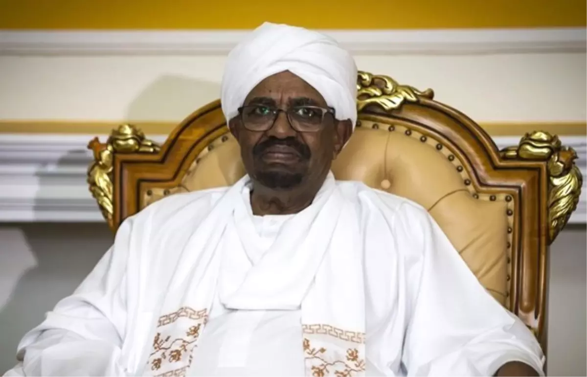 Sudan\'da hükümet feshedildi