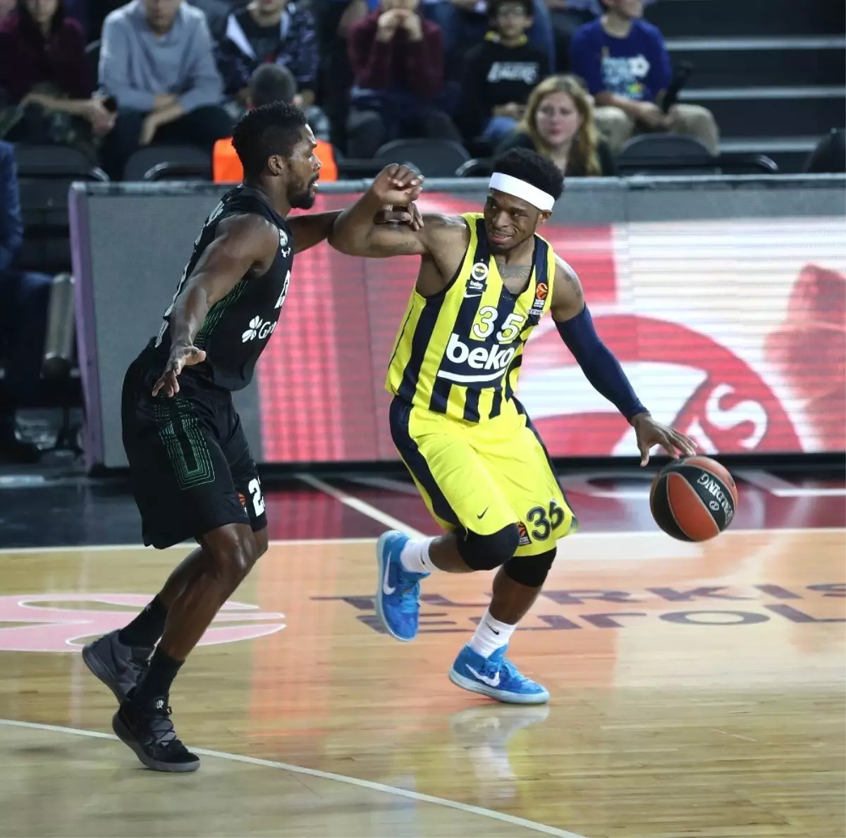 THY Basketbol Euroleague: Darüşşafaka Tekfen: 75 - Fenerbahçe Beko: 97