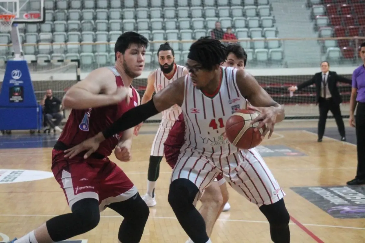 Türkiye Basketbol Ligi: Semt77 Yalova Belediyespor: 76 - Sigortam.net İtü: 87