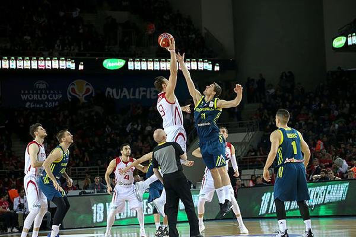 Türkiye - Slovenya: 77 - 58