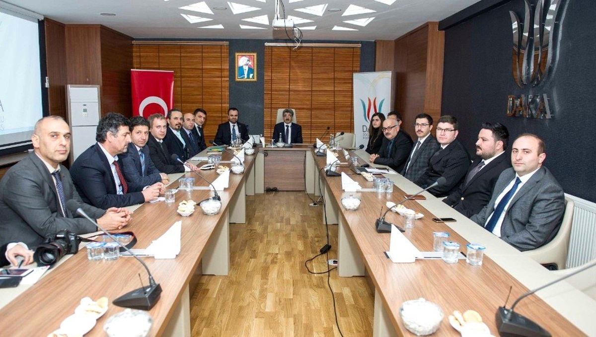 Vali Bilmez\'den Daka ile Gençlik ve Spor İl Müdürlüğüne Ziyaret