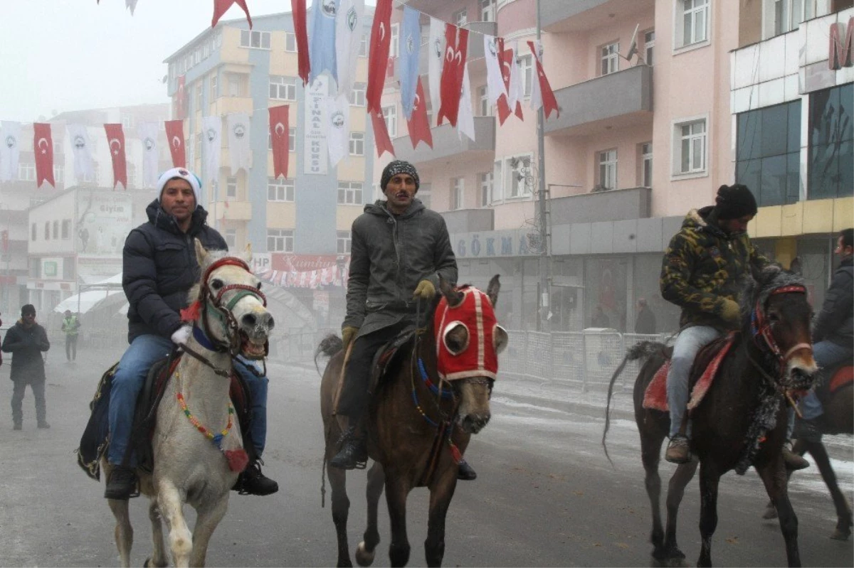 Ardahan\'da Eksi 20 Derecede Kurtuluş Coşkusu