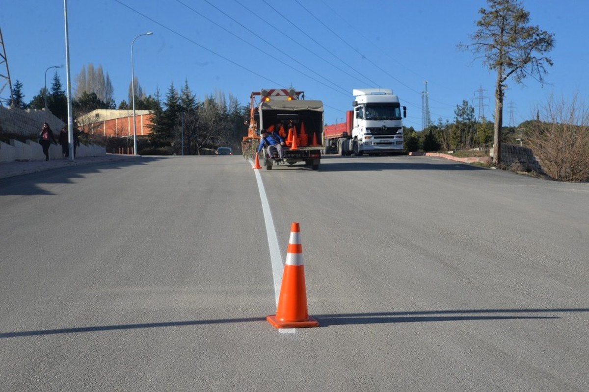 Bilecik Belediyesinden Yol Çizgi Çalışması