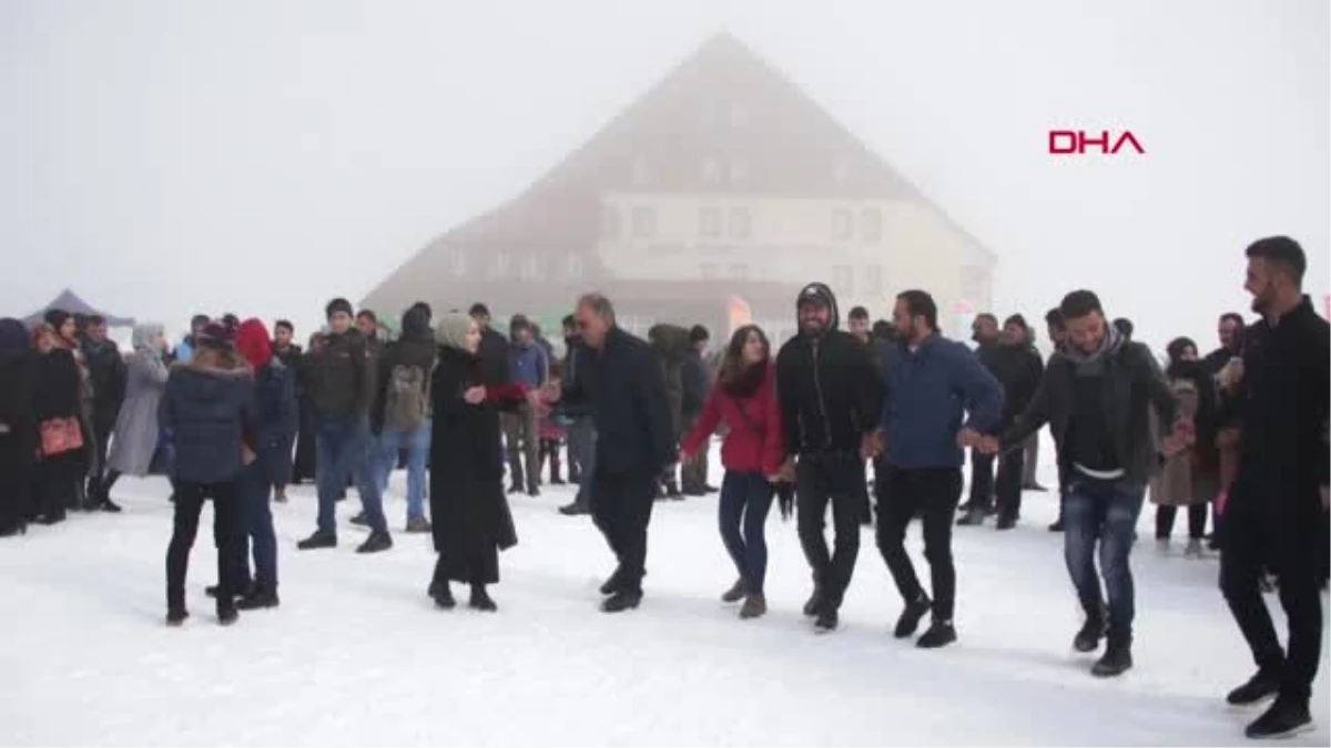 Bingöl Hesarek Kayak Festivali, Kar Üzerinde \'Halay\'la Kutlandı