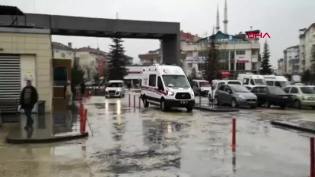 Bursa Fabrikada Kapağı Açık Gidere Düşen İşçi Ağır Yaralandı