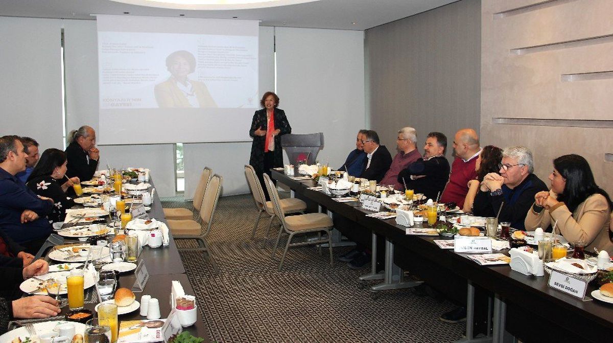 Doğanoğlu, Dostlar Platformu\'nun Konuğu Oldu