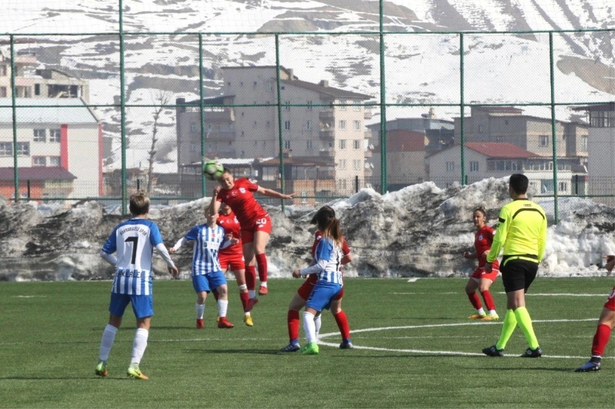 Hakkarigücüspor Evinde 2-1 Mağlup Oldu