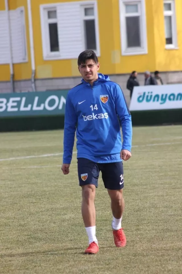 İstikbal Mobilya Kayserispor Nurettin Korkmaz 2,5 Yıllık Sözleşme