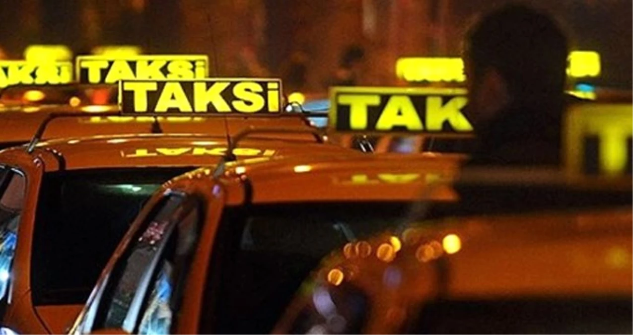Kadıköy\'de Taksiye Binen 3 Yolcu, Tartıştıkları Taksiciyi Döverek Öldürdü