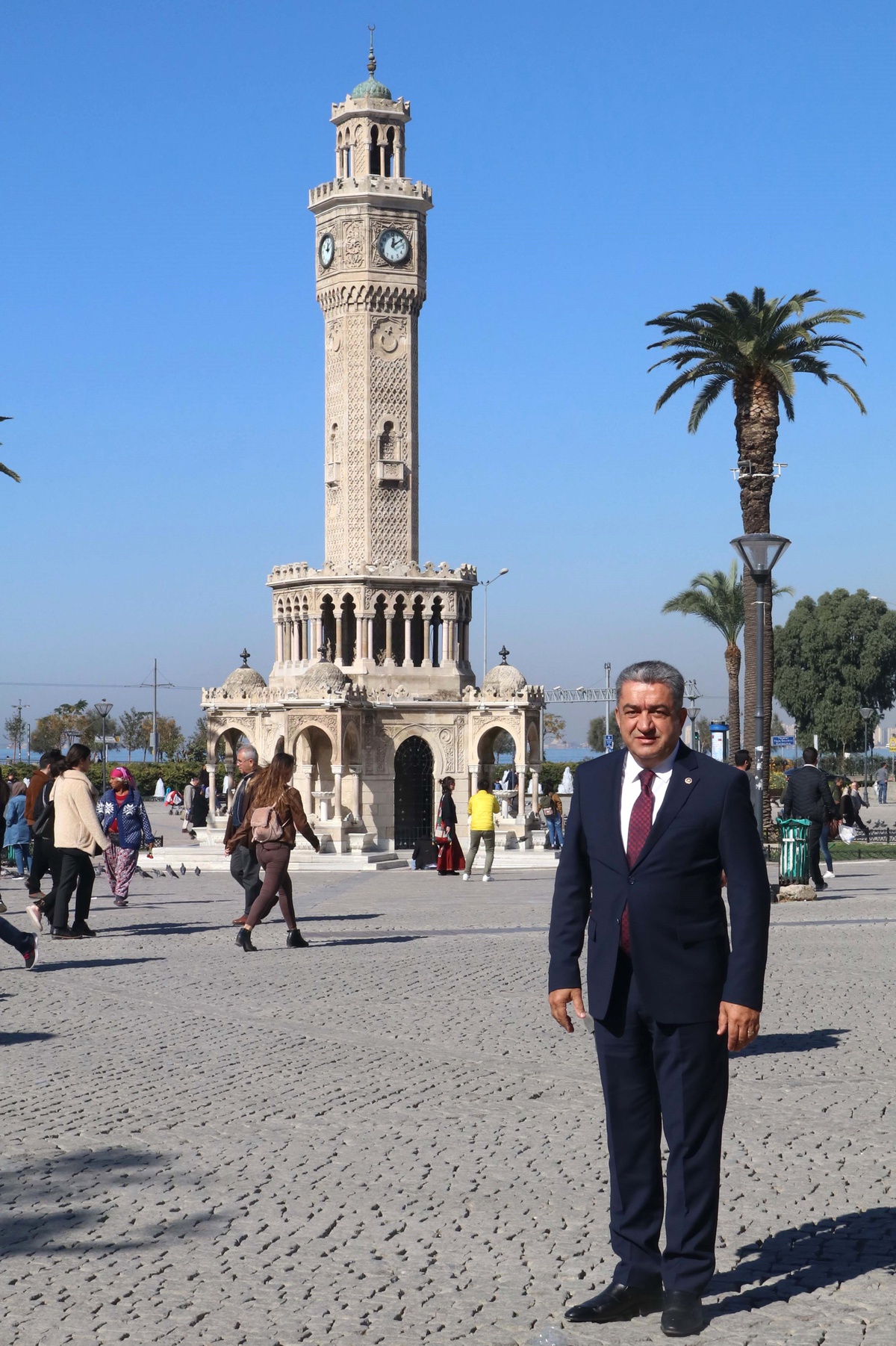 Serter\'den İzmir Metrosuna Kaynak Eleştirisi