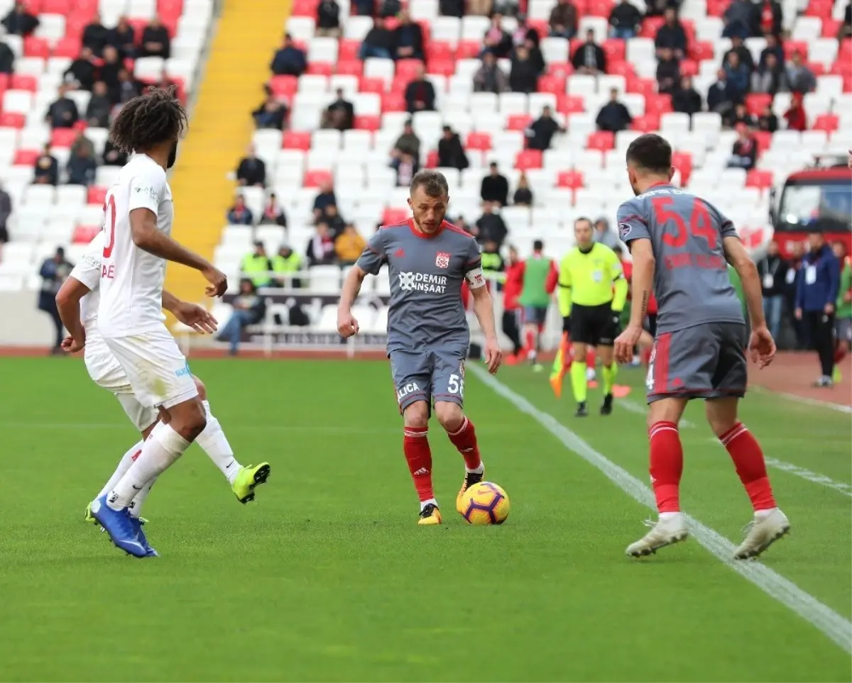 Spor Toto Süper Lig: Dg Sivasspor: 1 - Antalyaspor: 2 (Maç Sonucu)