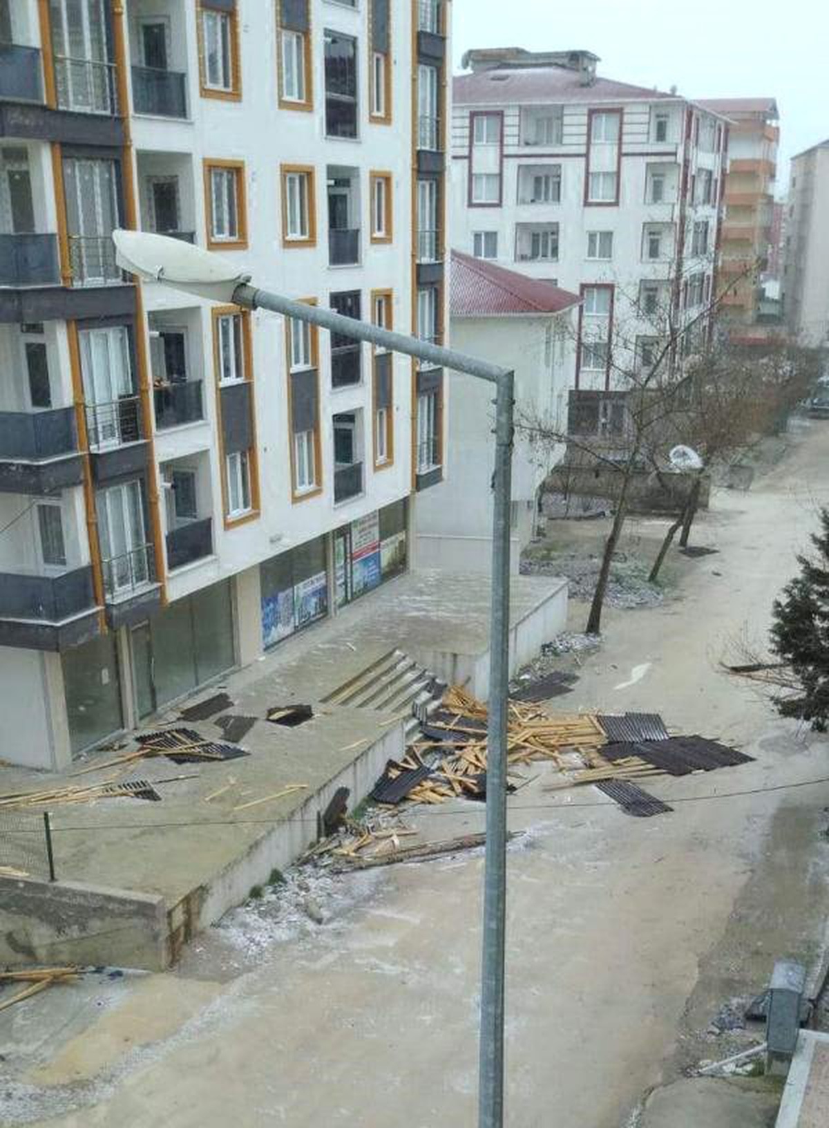 Trakya\'da Kar ve Fırtına Etkili Oluyor