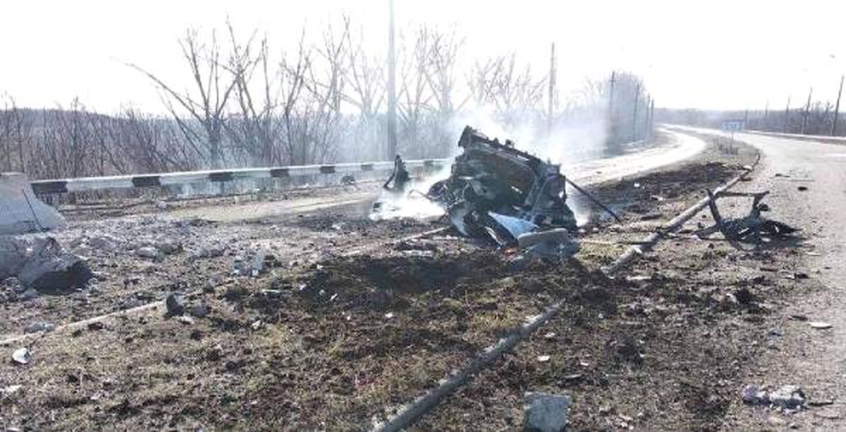 Ukrayna\'da Minibüs Geçerken Mayın Patladı: 2 Ölü, 3 Yaralı