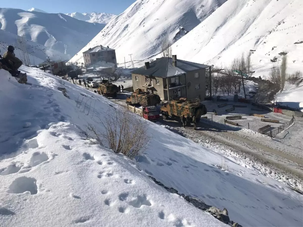 Van Merkezli Terör Operasyonu: 12 Gözaltı