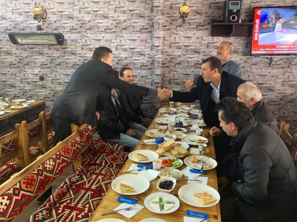AK Parti Piraziz Teşkilatı\'ndan Ahde Vefa Kahvaltısı