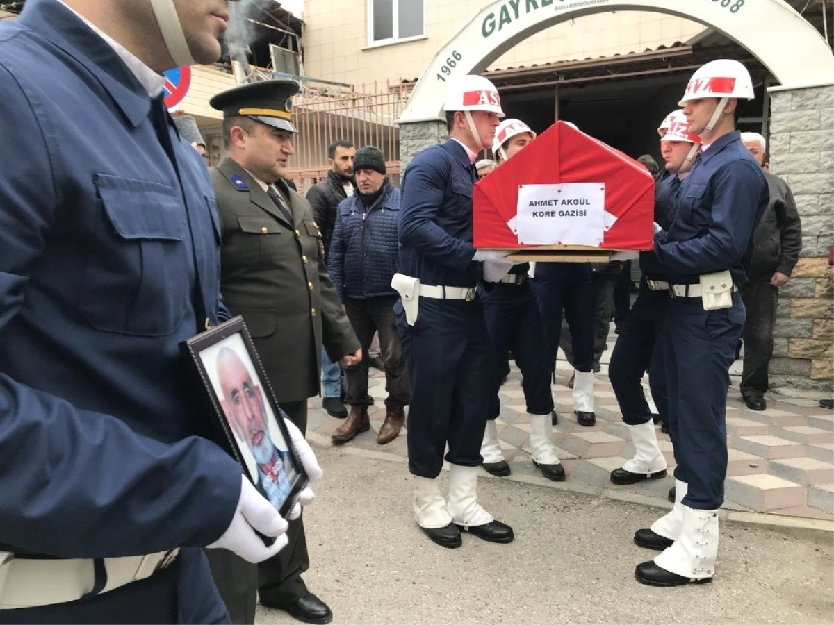 Akhisarlı Gazi Ahmet Akgül Son Yolculuğuna Uğurlandı