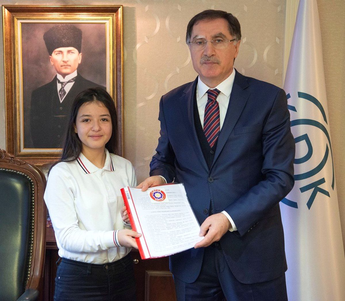 Bakan Kurum\'dan Çevre Dostu Proje Üreten Çocuklara Bisiklet Müjdesi