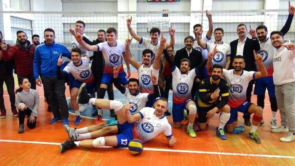 Erciş Belediyesi Voleybol Takımı, Play-off\'a Yükseldi