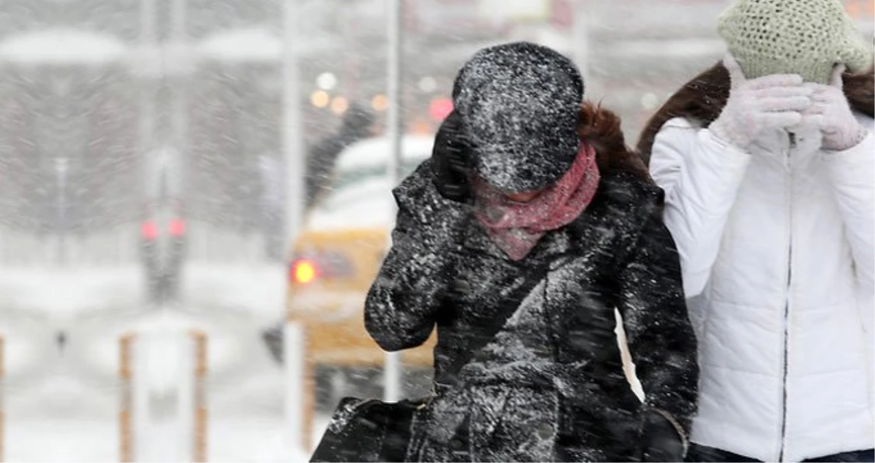 İstanbul\'da Kar Yağışı Pazartesi Gününe Kadar Etkili Olacak
