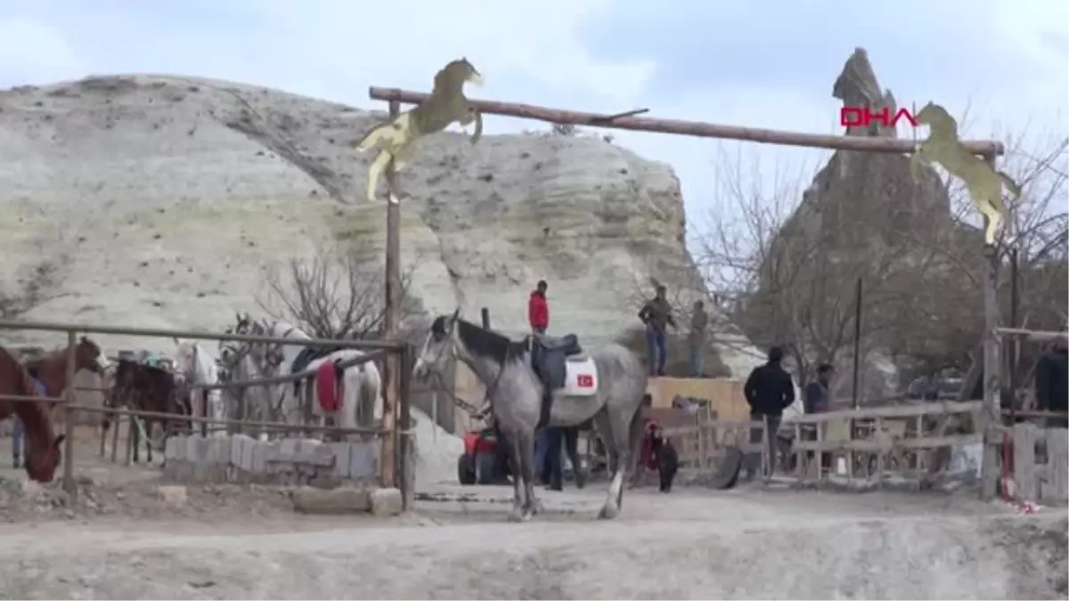 Nevşehir Göreme\'de Kaçak Yapıların Yıkımına Devam Ediliyor