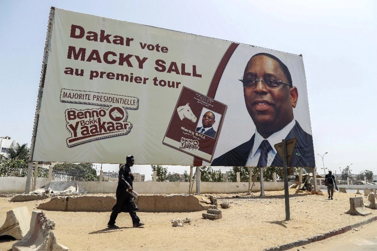 Senegal, Devlet Başkanını Seçmek İçin Sandık Başında