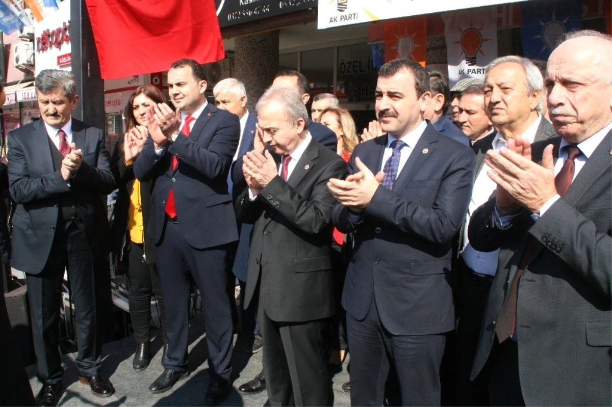 AK Parti Milletvekilleri Devrek\'teki Açılışta Bir Araya Geldi